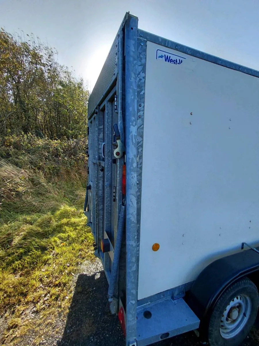 tow van trailer - Image 2