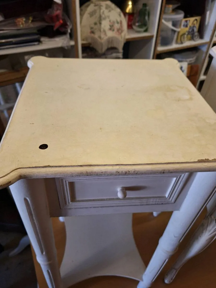 Two small vintage bedside tables for upcycling - Image 4