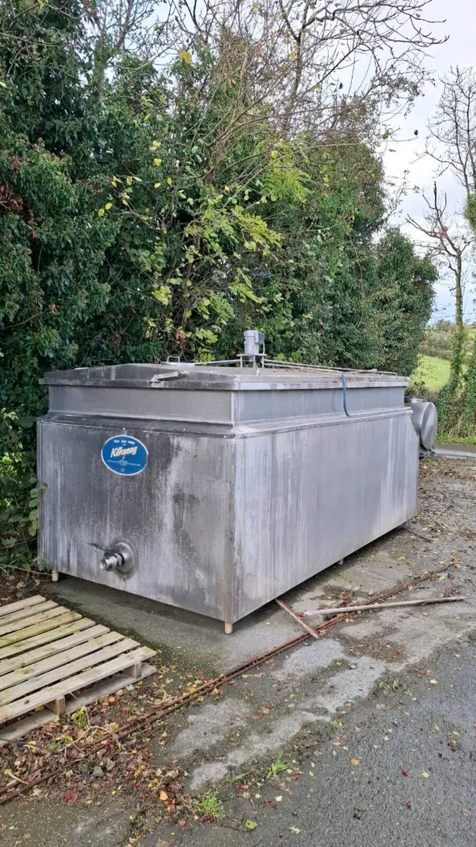 Bulk Milk Tank