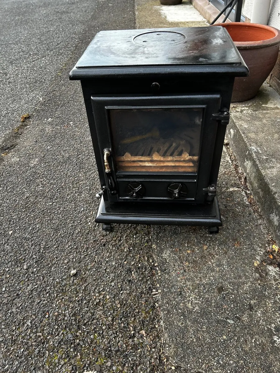 Freestanding stove - Image 4
