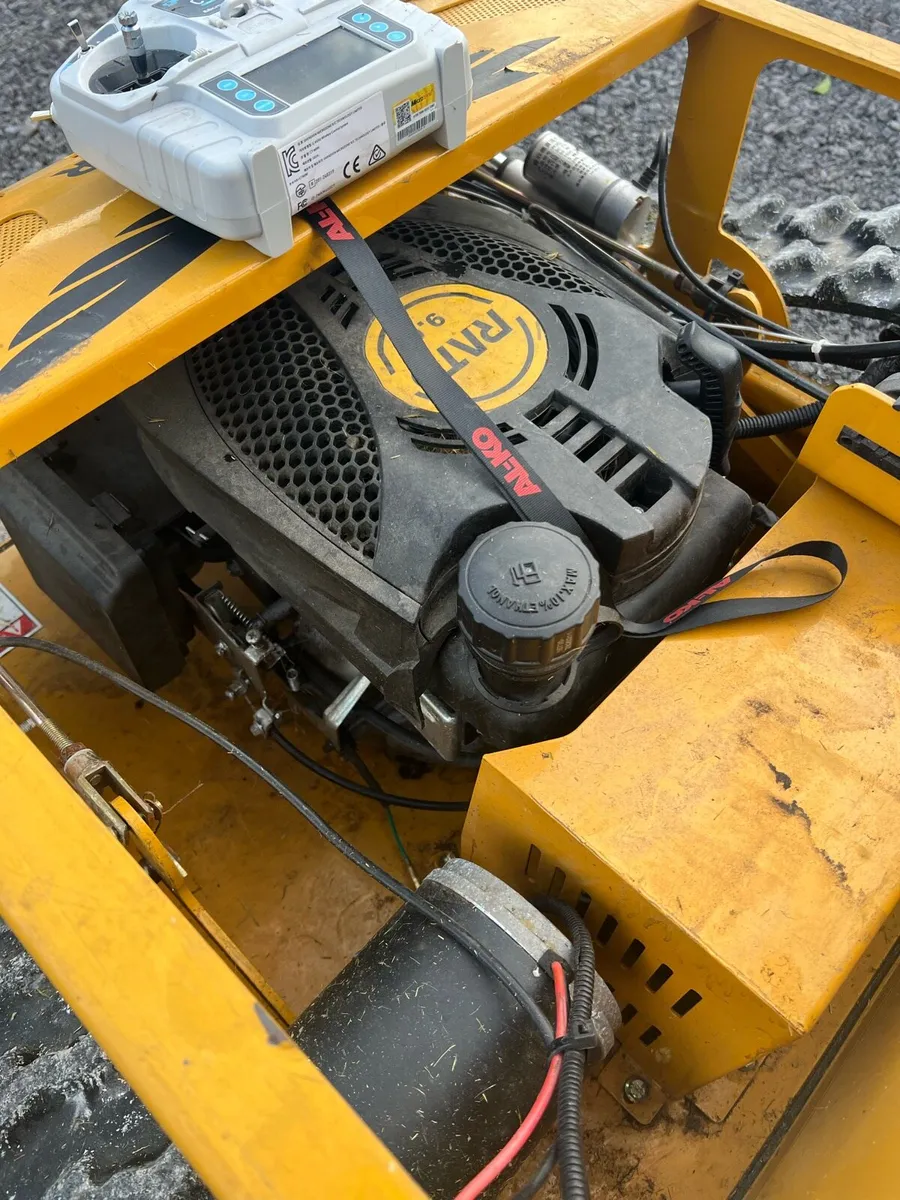 Salini RC900 mower - Image 3