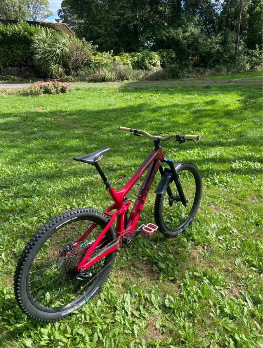 Trek slash 9.7 full carbon freshly serviced - Image 2