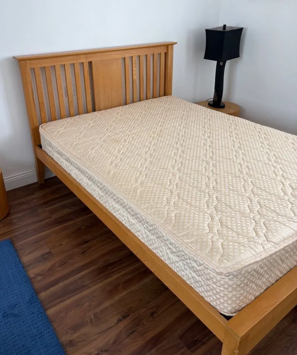 Magnificent Solid 4Ft 6” Double Oak Wooden Bed - Image 1