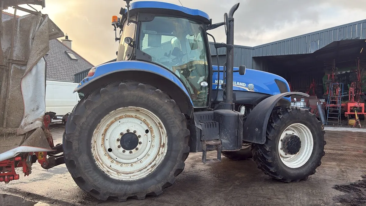Tractor - Image 3