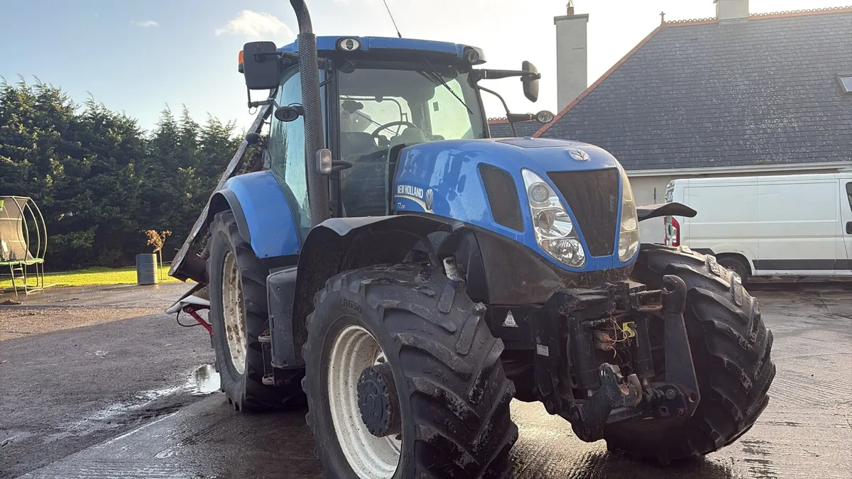 Tractor - Image 2