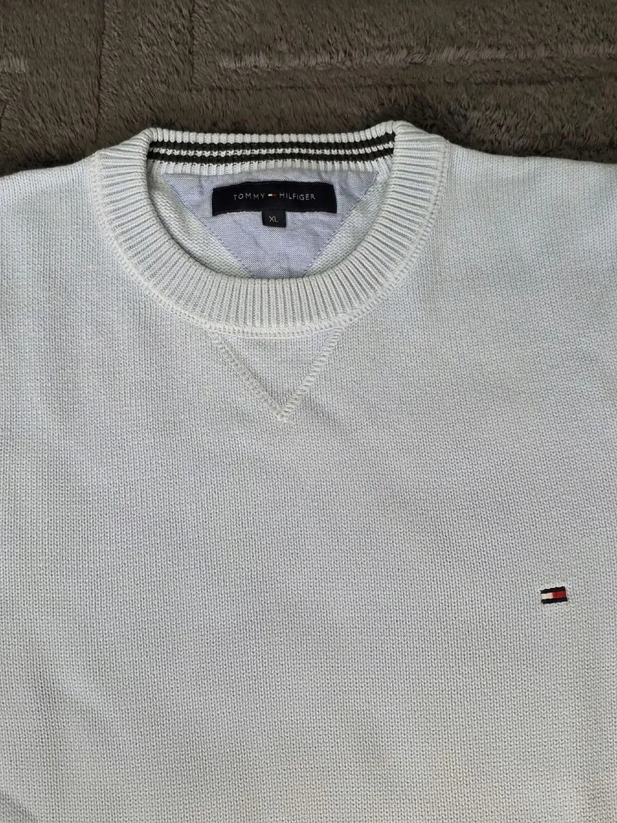 Tommy Hilfiger men's crewneck knit jumper in white - Image 3