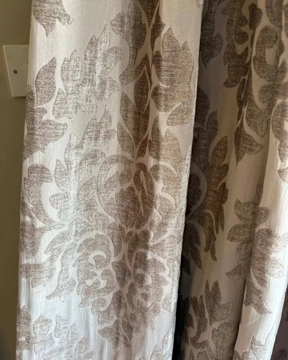 Beautiful Roman Blind for your home! - Image 2