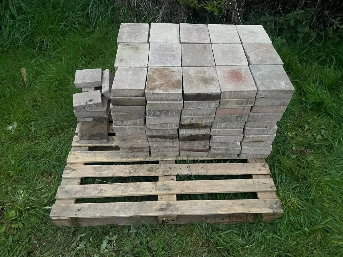 paving blocks patio - Image 1