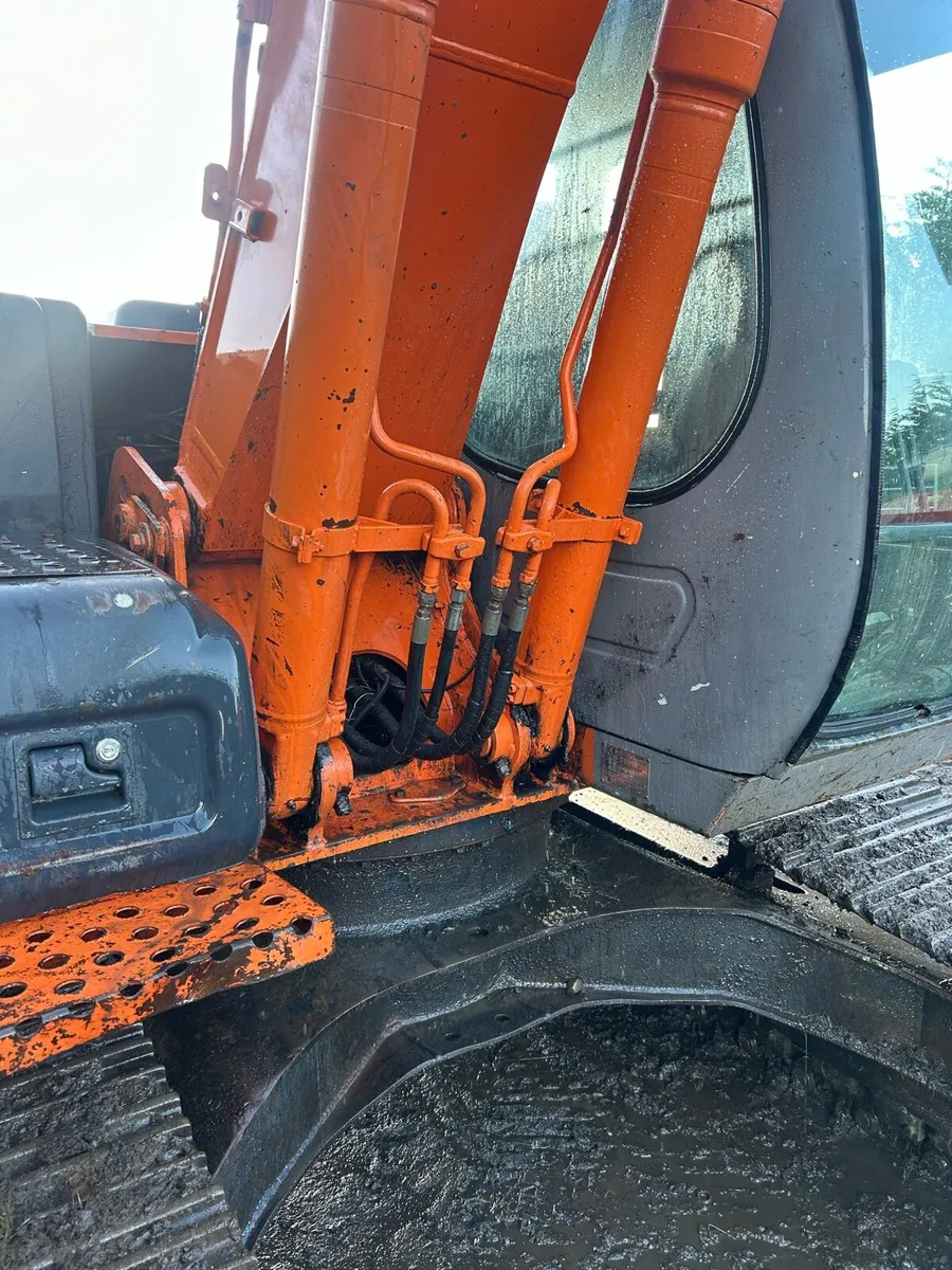 Hitachi zx130-1 - Image 3