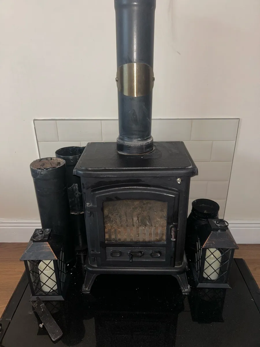 Wood burning stove - Image 1