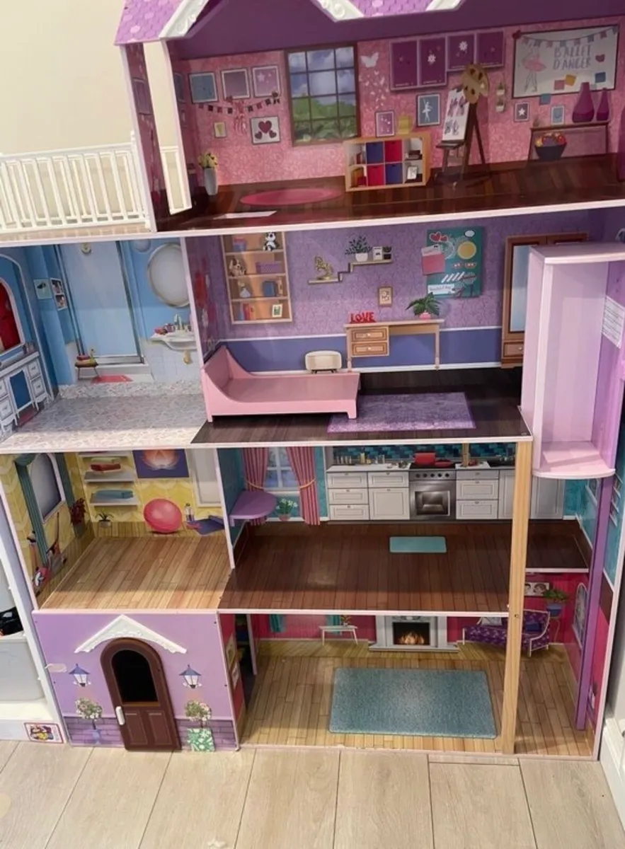 Wooden doll house - Image 3