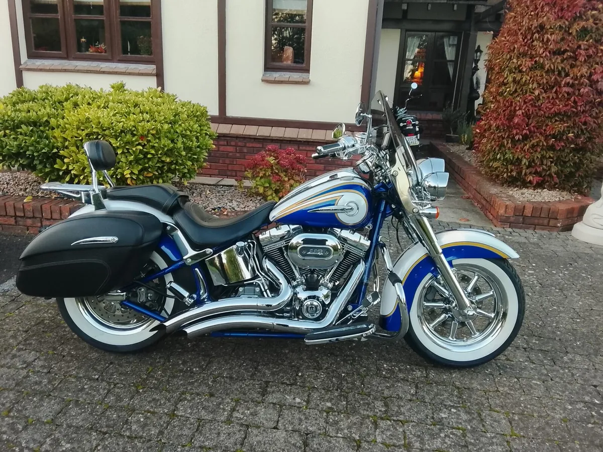 Harley Davidson CVO Softtail Deluxe - Image 1