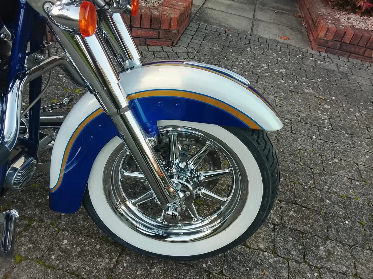 Harley Davidson CVO Softtail Deluxe - Image 4