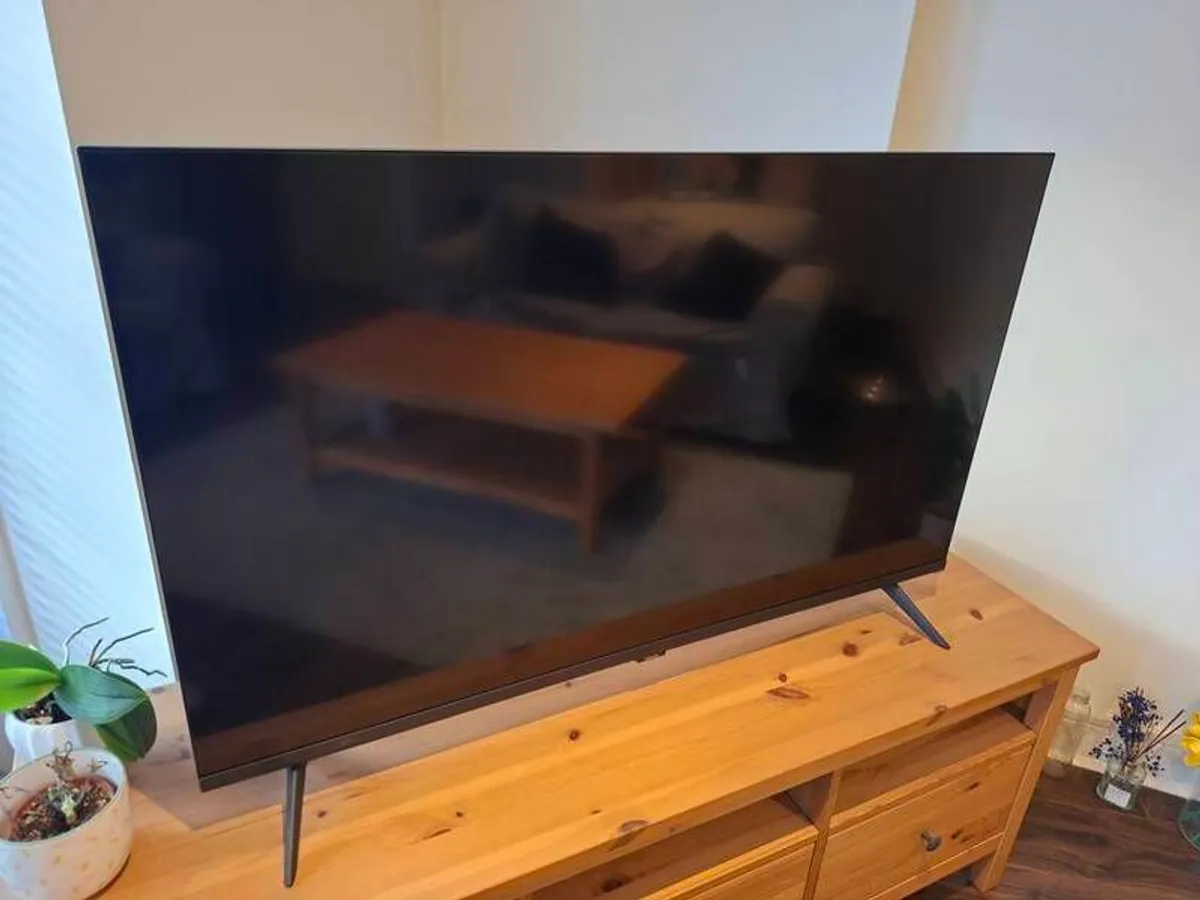 TV Samsung CU7020 50-inch Crystal UHD 4K HDR Smart - Image 3