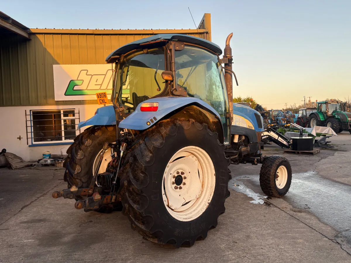 2008 New Holland T6030 2wd - Image 4