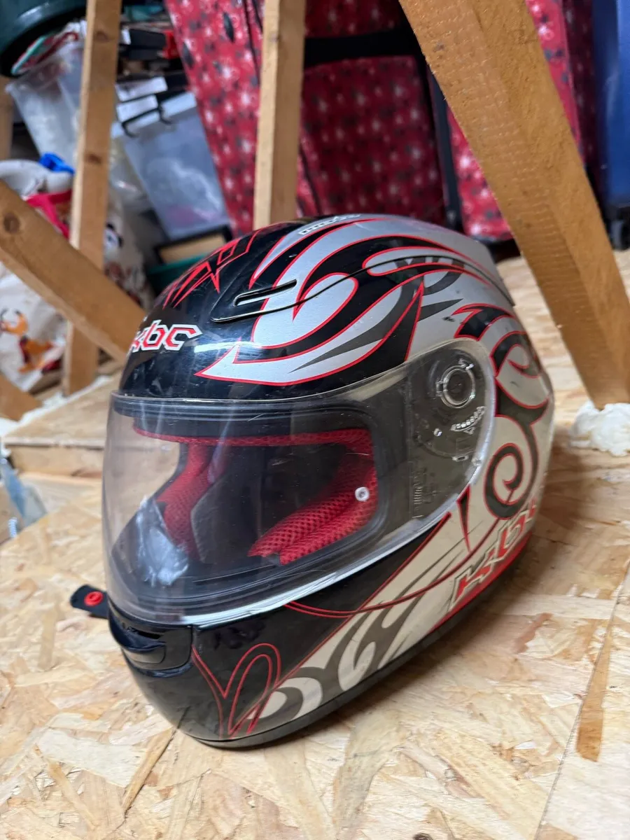 KBC helmet - Image 2