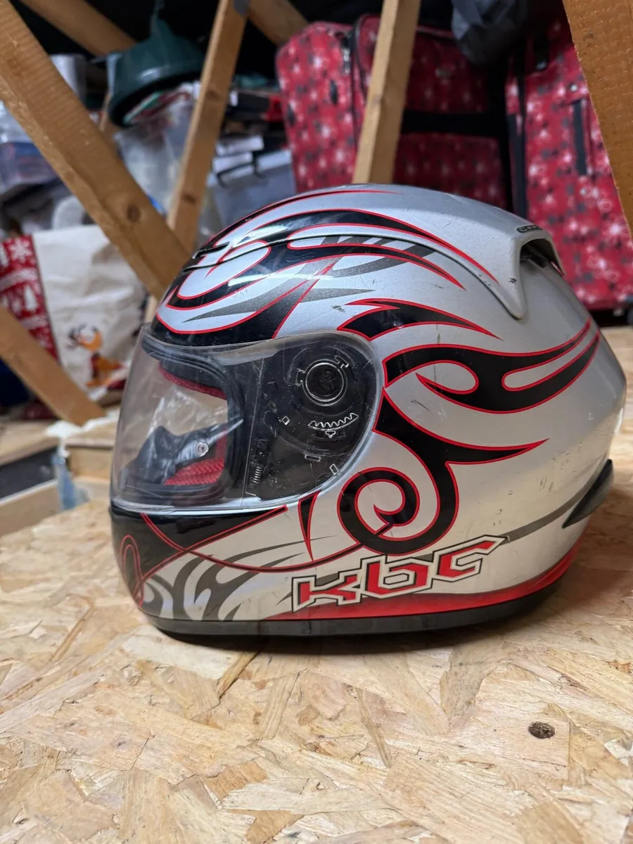 KBC helmet - Image 1