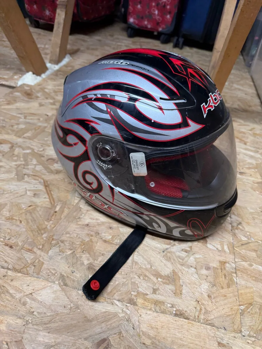 KBC helmet - Image 3