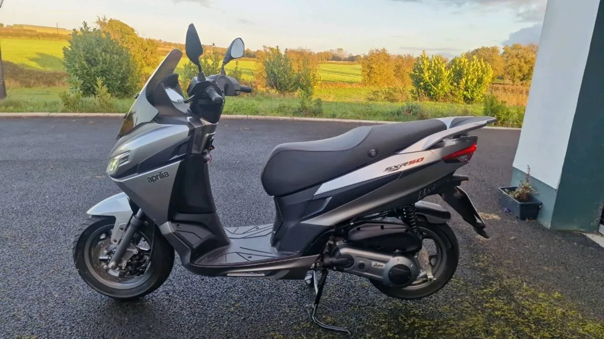 Aprilia sr 50 cc moped - Image 2