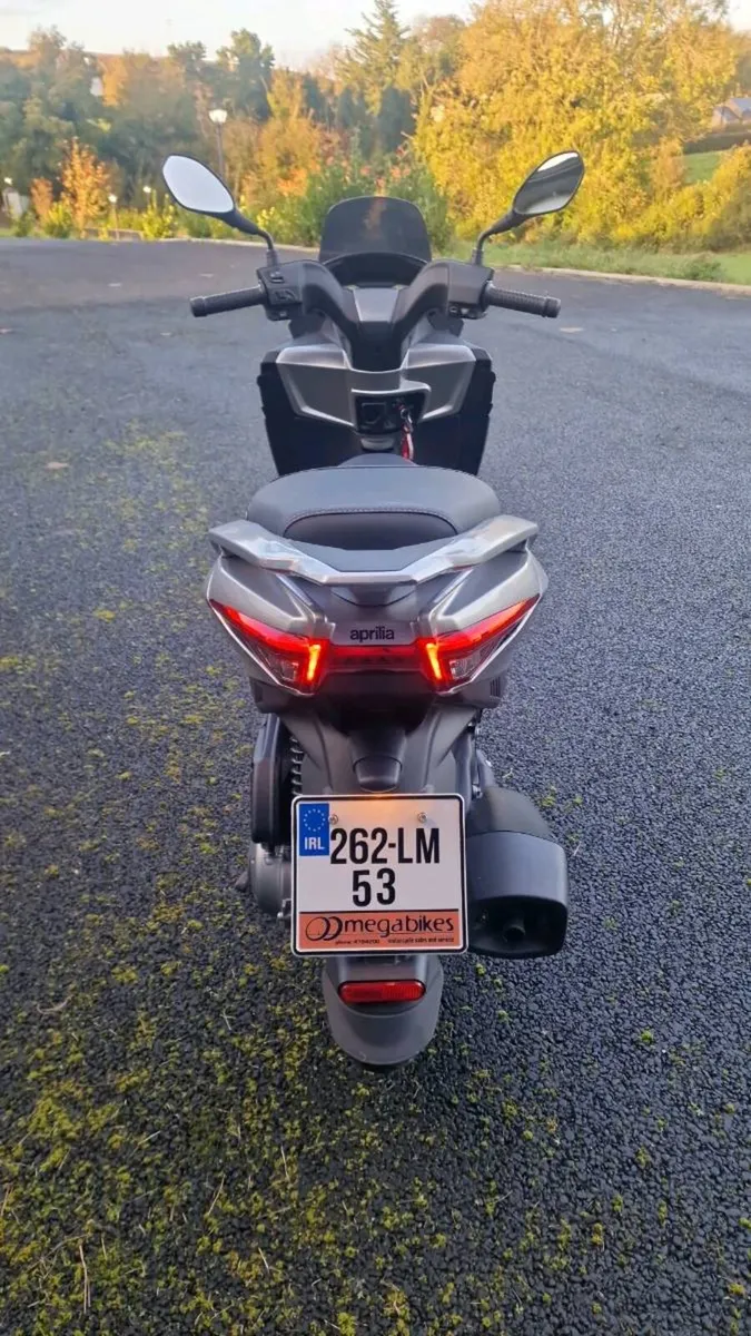 Aprilia sr 50 cc moped - Image 4