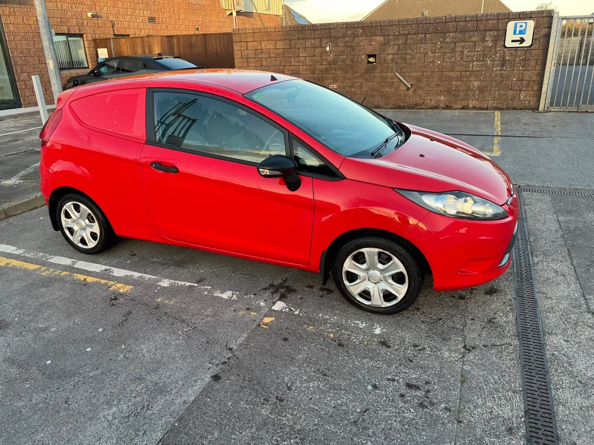 2012 ford fiesta commercial - Image 1