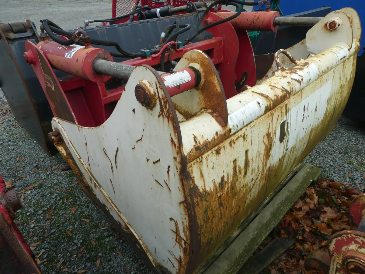Selection of used Sheargrabs - Image 4