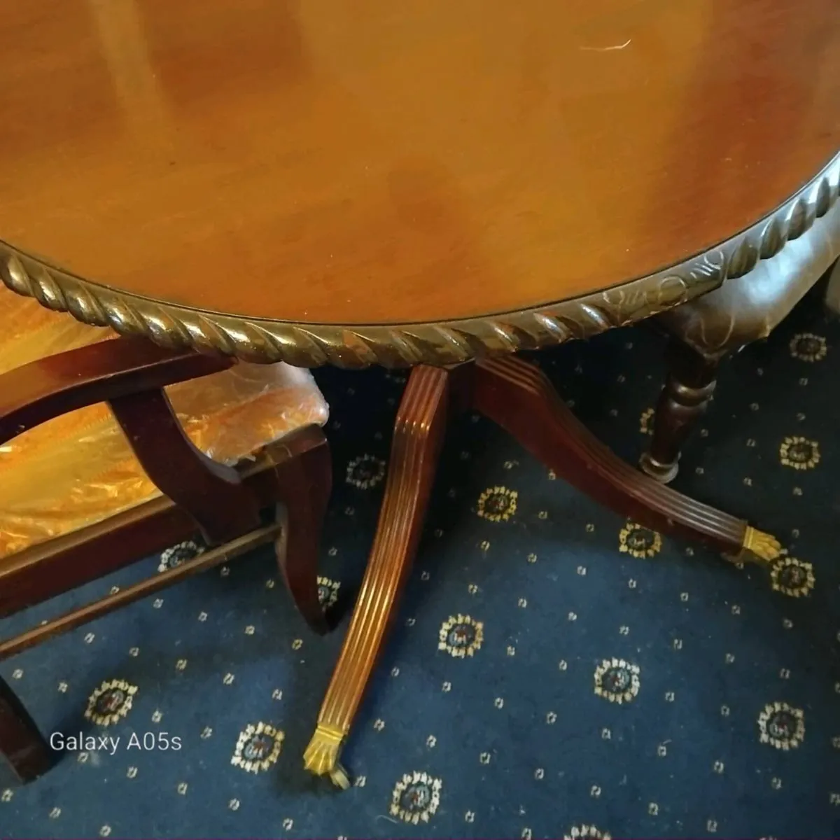 Antique table and chairs - Image 3