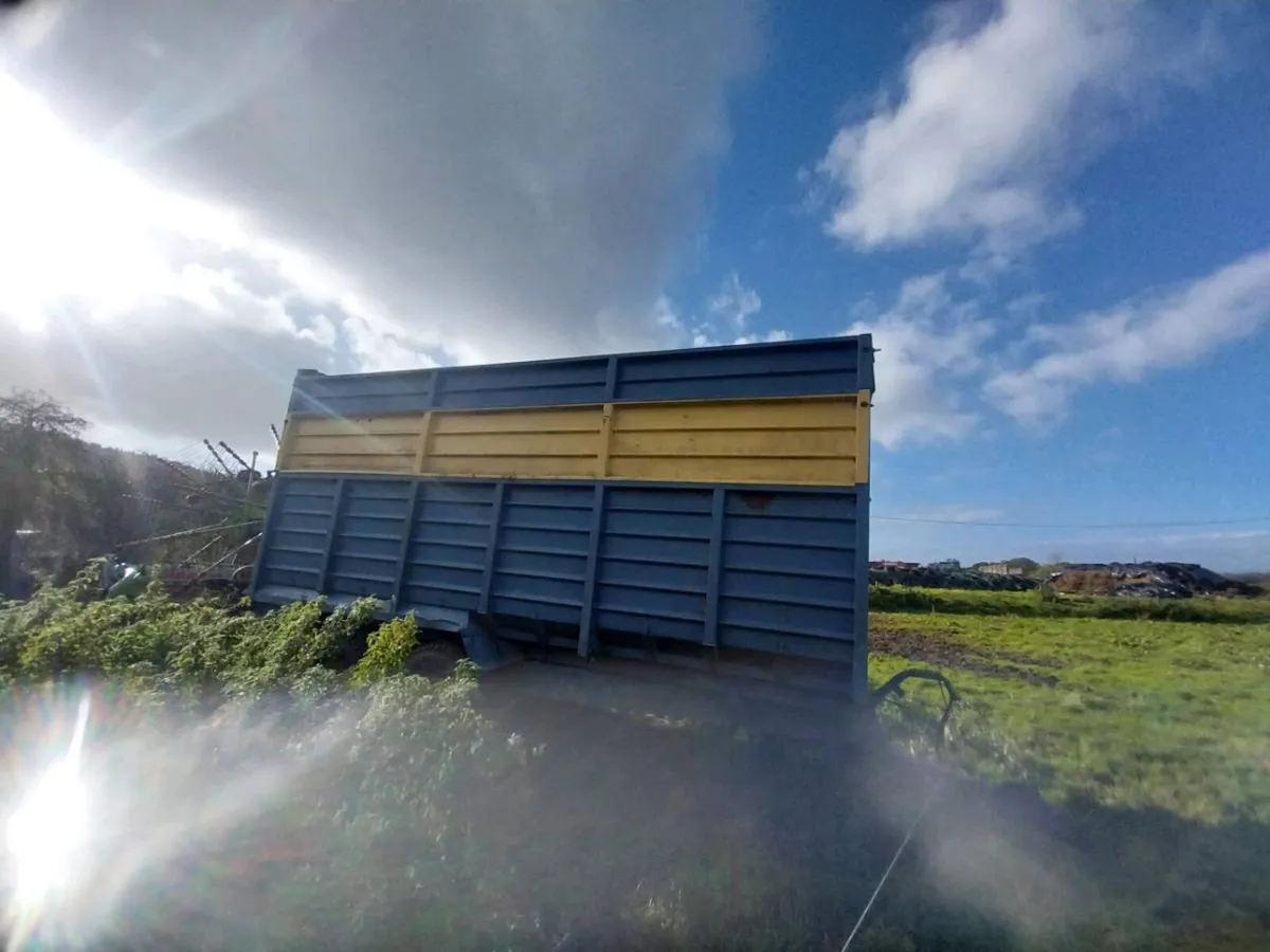 18ft kane silage trailer - Image 2