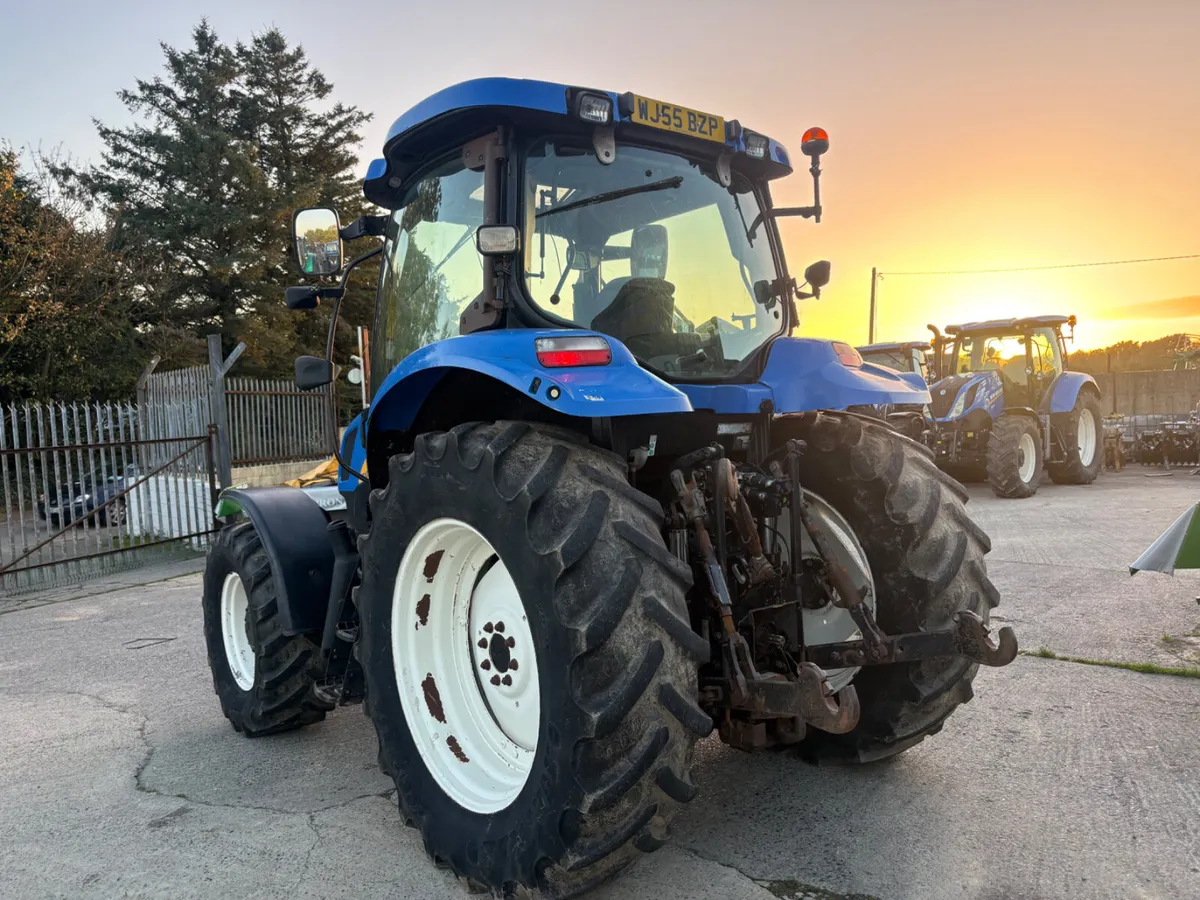 2006 New Holland TS100A - Image 4