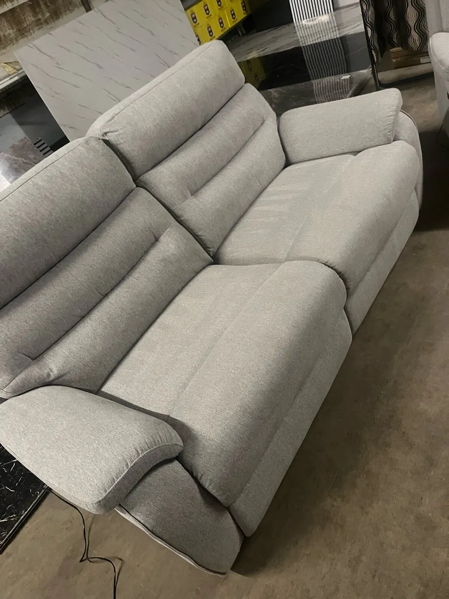 Power recliner 3/1 - Image 2
