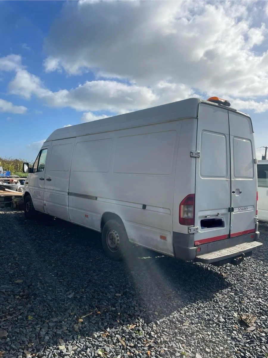 Mercedes sprinter - Image 4