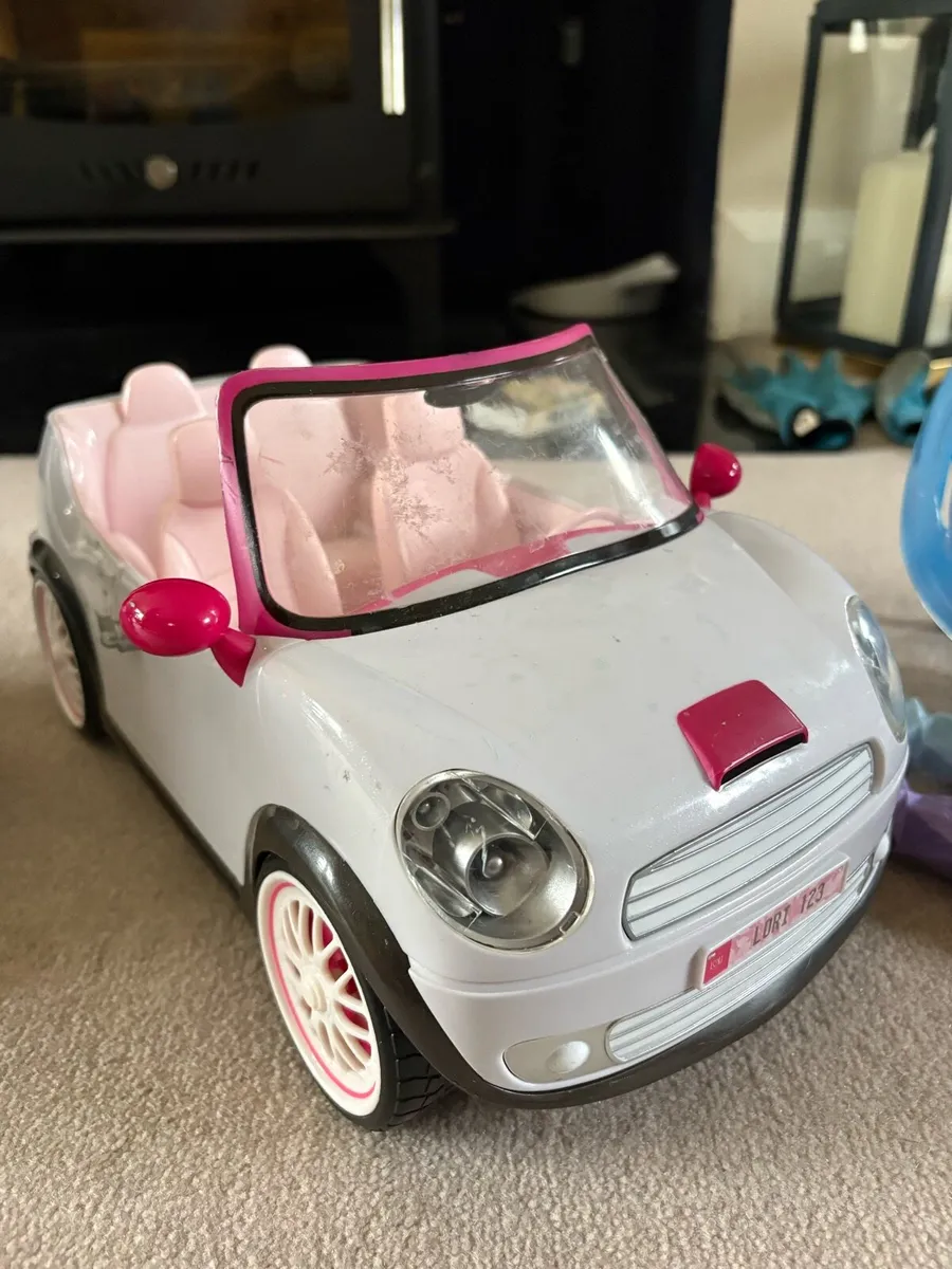 Barbie car
