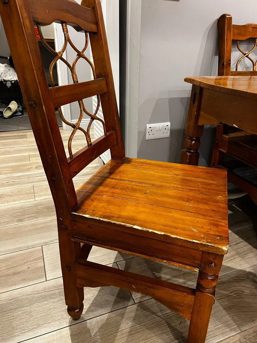 Solid wood table and chairs - Image 2