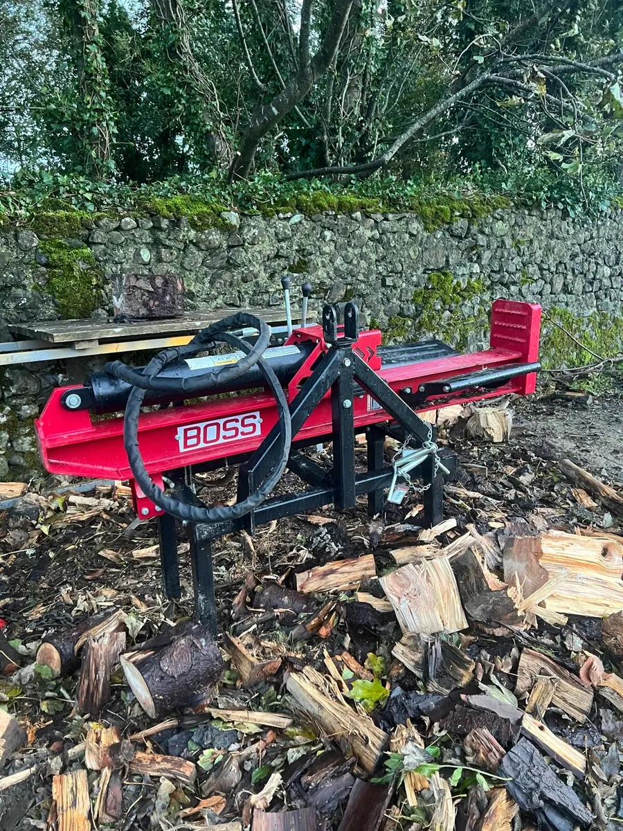 27 ton Log splitter no vat - Image 1