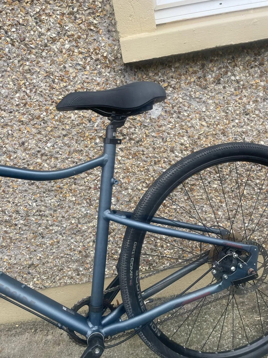 Riverside Hybrid Bike - Image 3