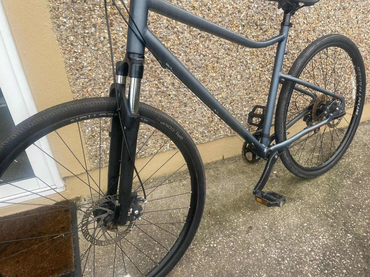Riverside Hybrid Bike - Image 4