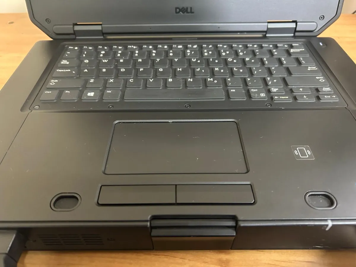 Dell 7424 rugged extreme laptop - Image 1