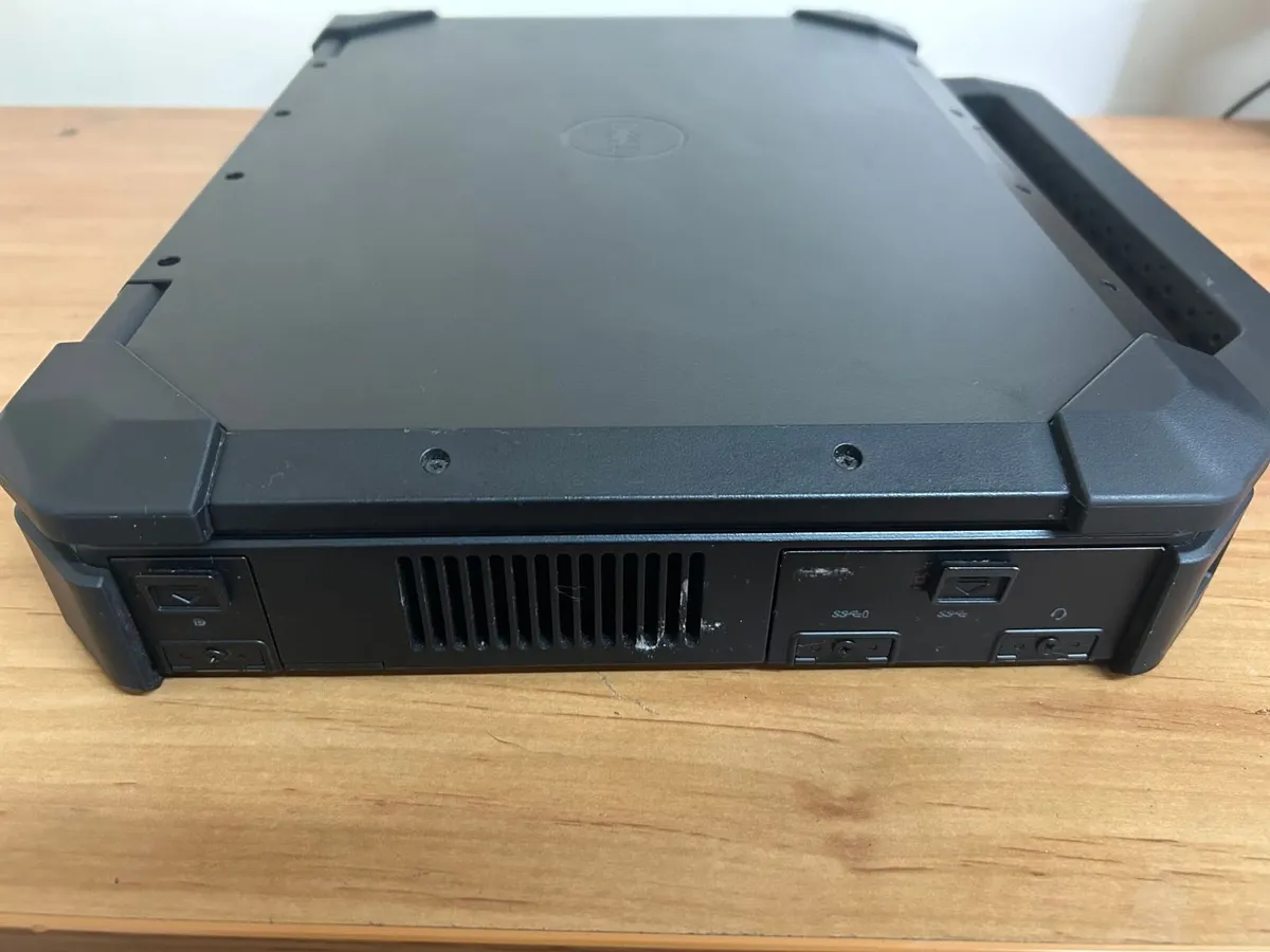 Dell 7424 rugged extreme laptop - Image 3