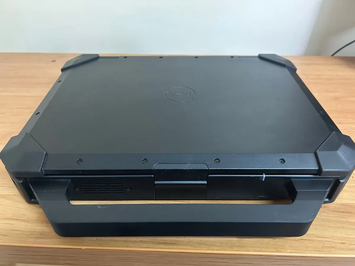 Dell 7424 rugged extreme laptop - Image 2