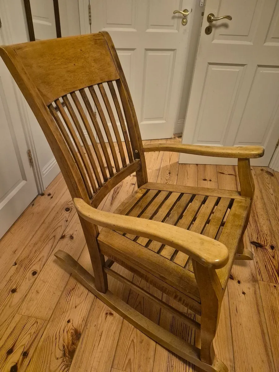 Wooden rocking chair - Image 2