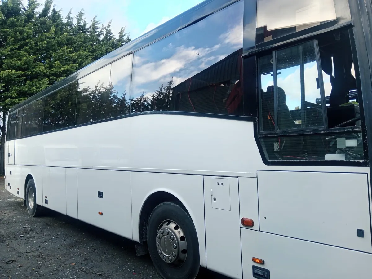 Coach - Image 2