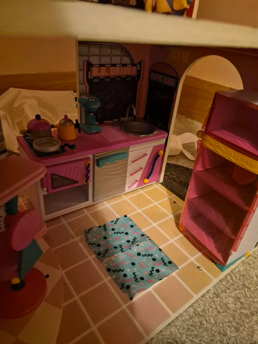 Lol dollhouse - Image 3