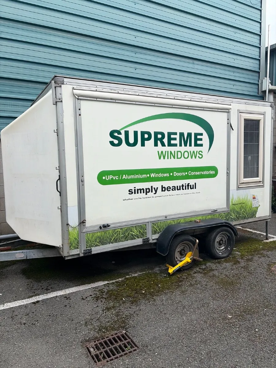Exhibition trailer - Image 1