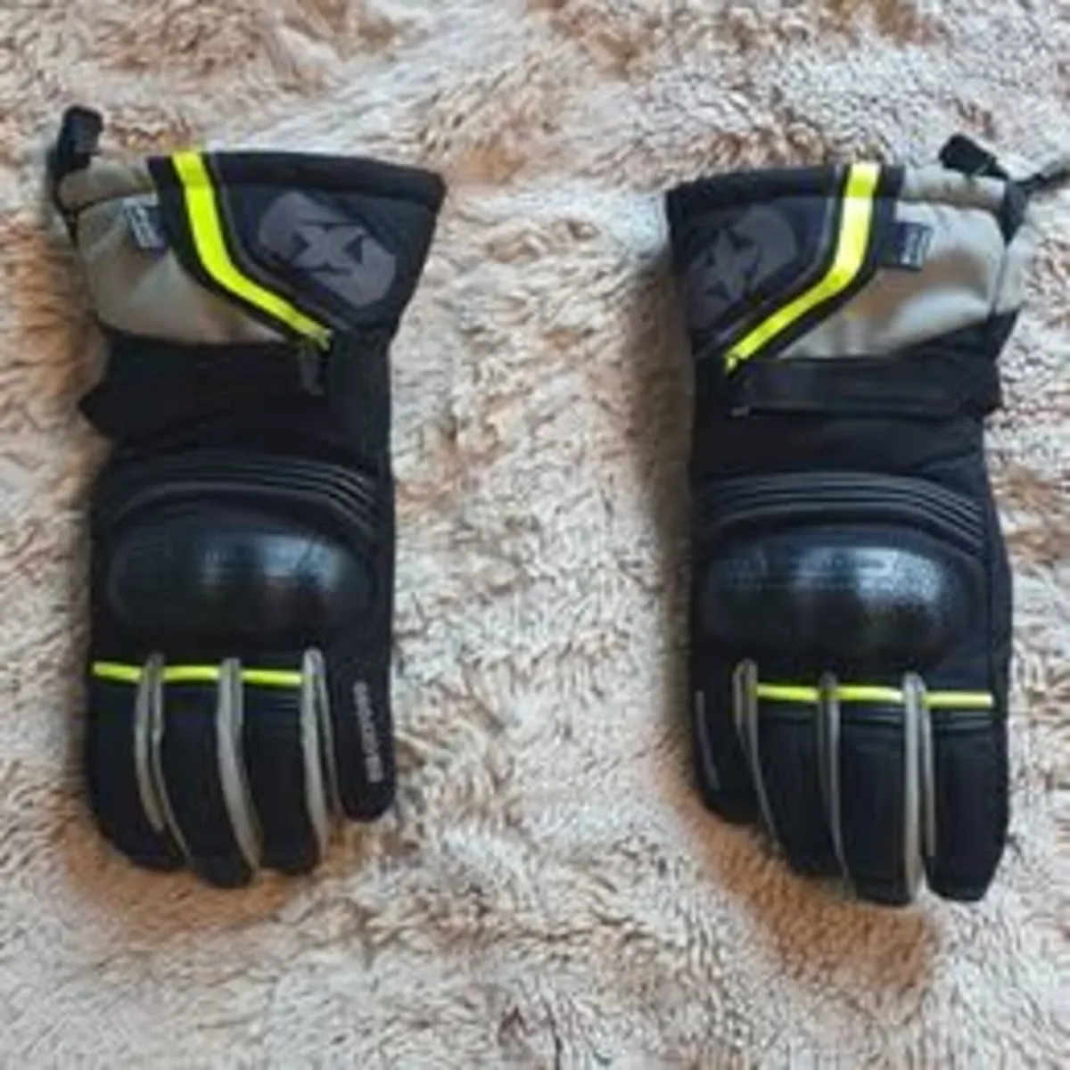 Men's Oxford Motorcycle Gloves. - Image 3