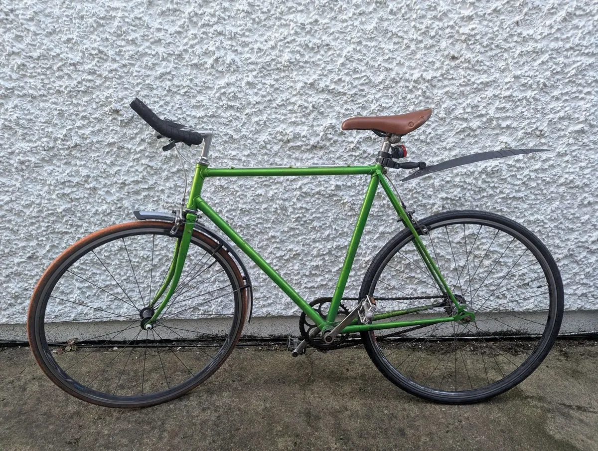 Green Fixed-Gear Bike - Image 1