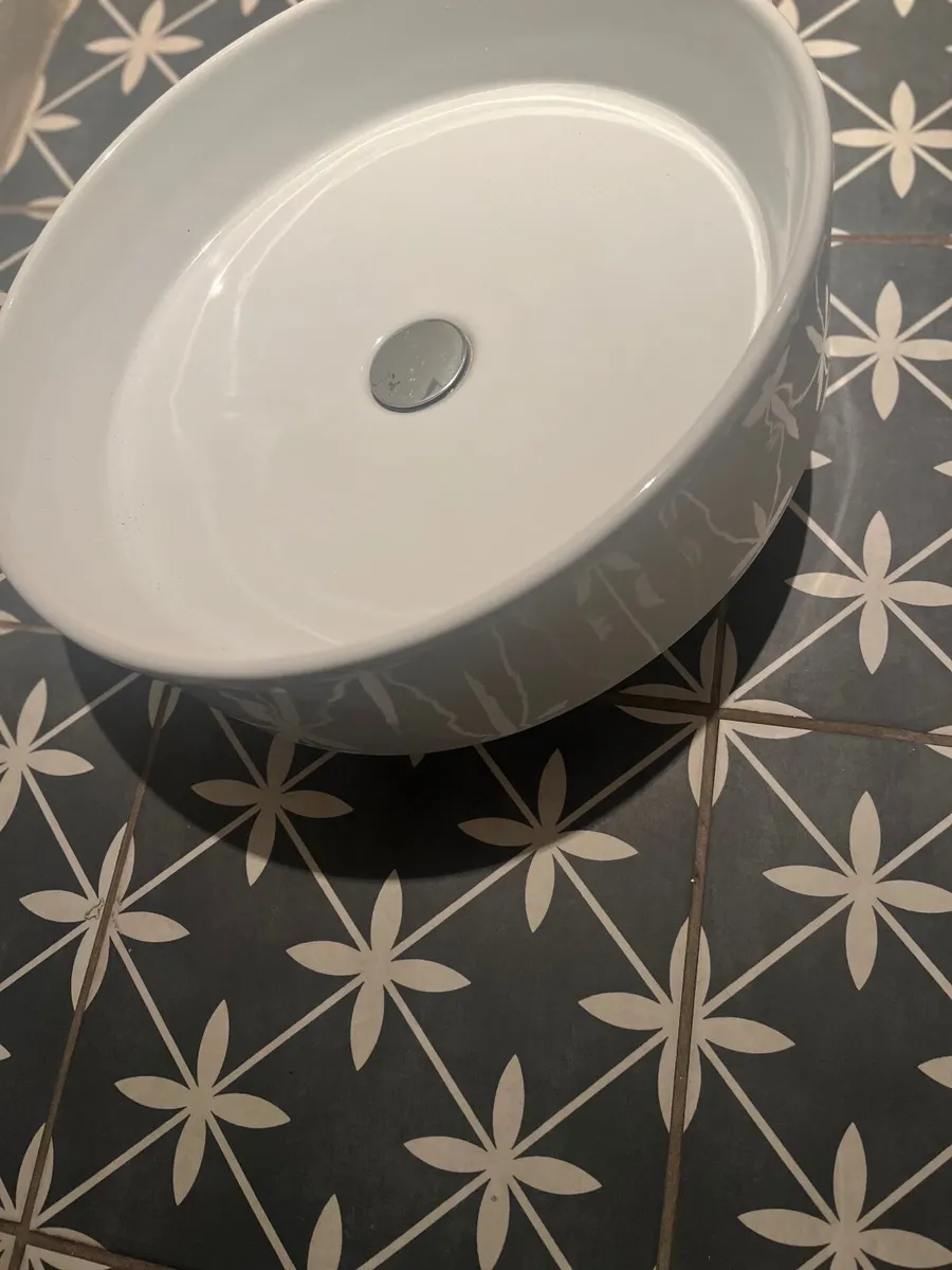 Counter Top Wash Hand Basin - Image 1