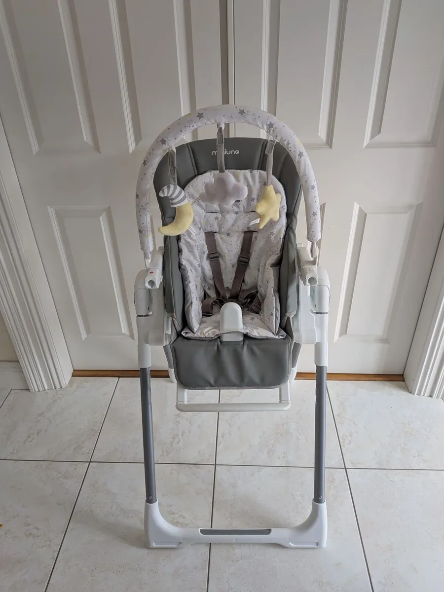 Baby high chair - Image 1