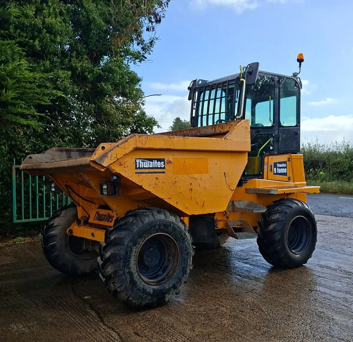2019 Thwaites 9T Cabbed Dumper (1800hrs) - Image 1