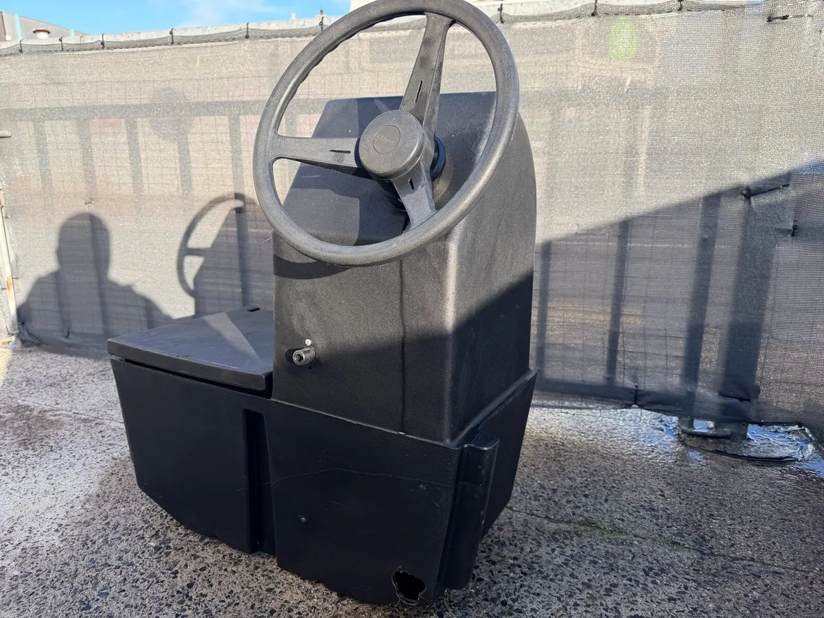 Boat Centre Console - Image 1