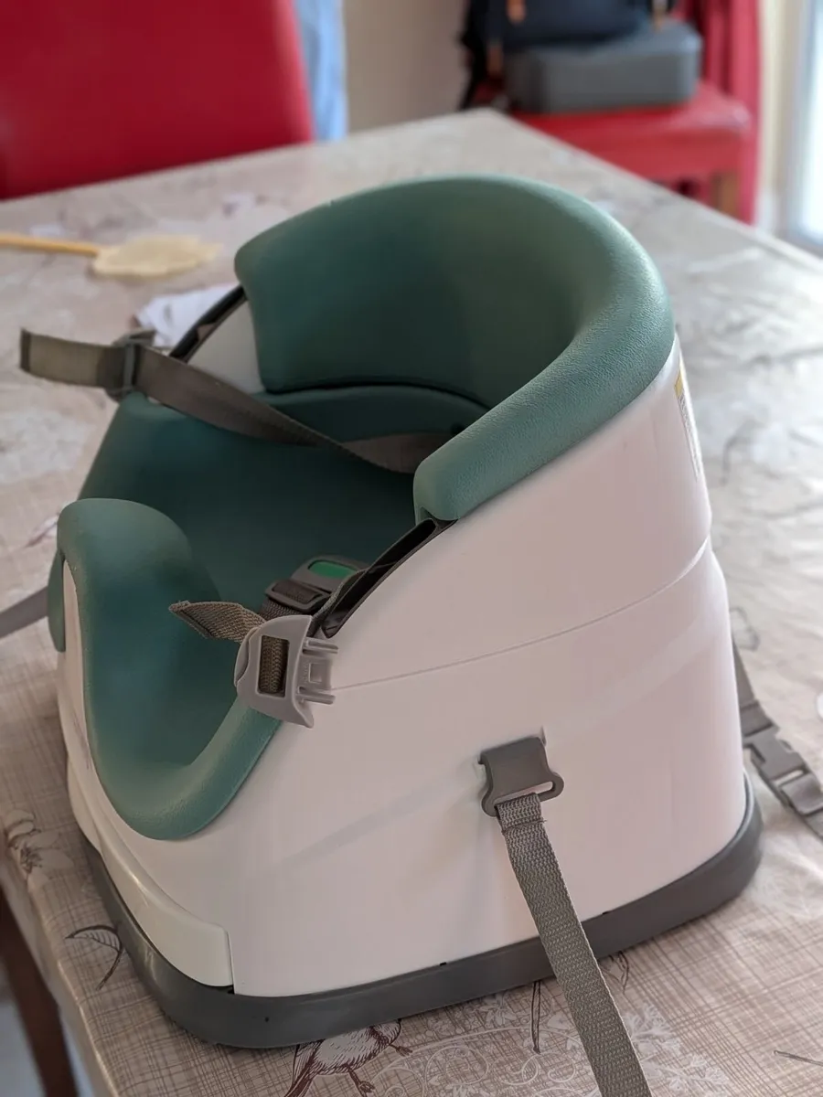 Portable baby feeding chair - Image 2